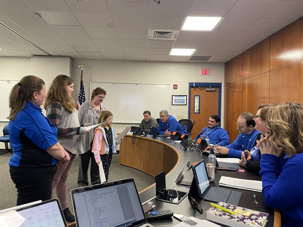 USD440 HalsteadBentley (USD_440) Twitter