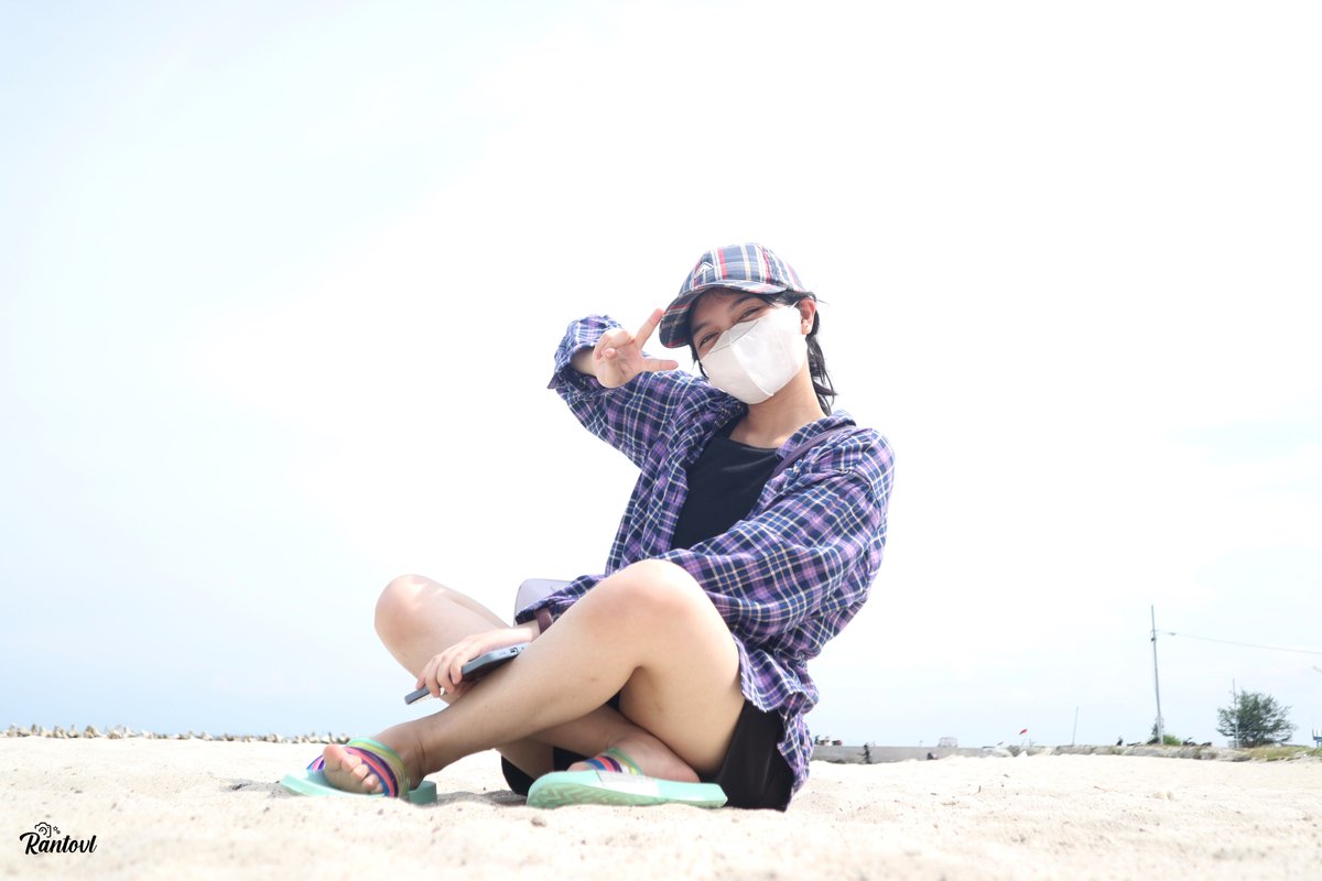 A day Afiqah at the beach

<a href="/Afiiqaaahh/">Amanina Afiqah</a>