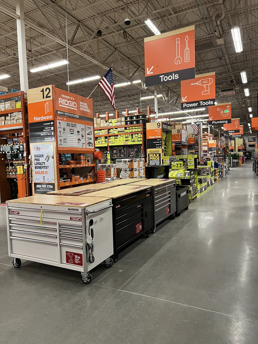 MikeG9689's tweet photo. How about these closing standards and pack down by these awesome associates! @hollytate122 @misshd03 https://t.co/1i0pZJSY76