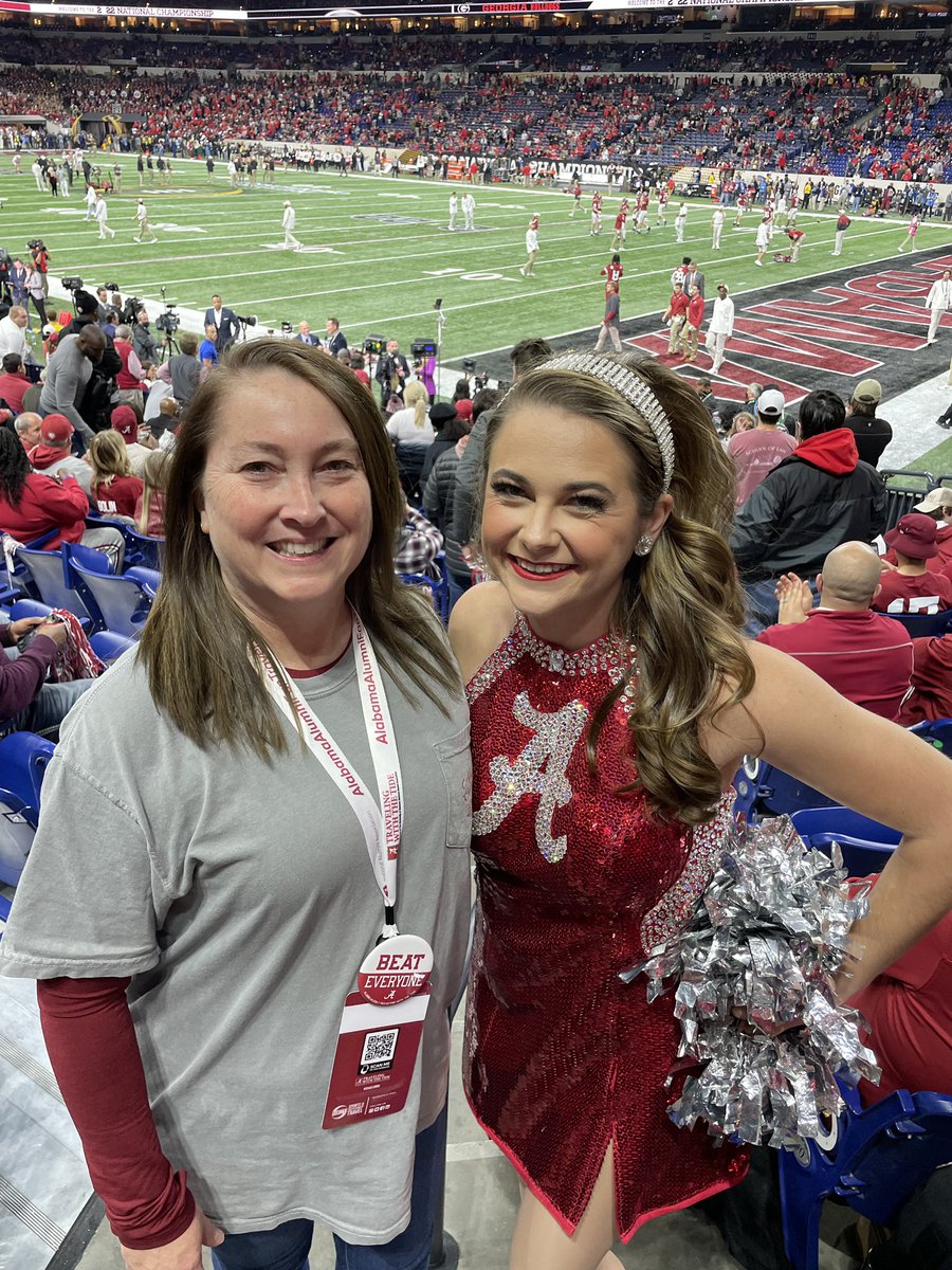 hhenak's tweet photo. #CFBPlayoff https://t.co/CIxVYwUMmQ