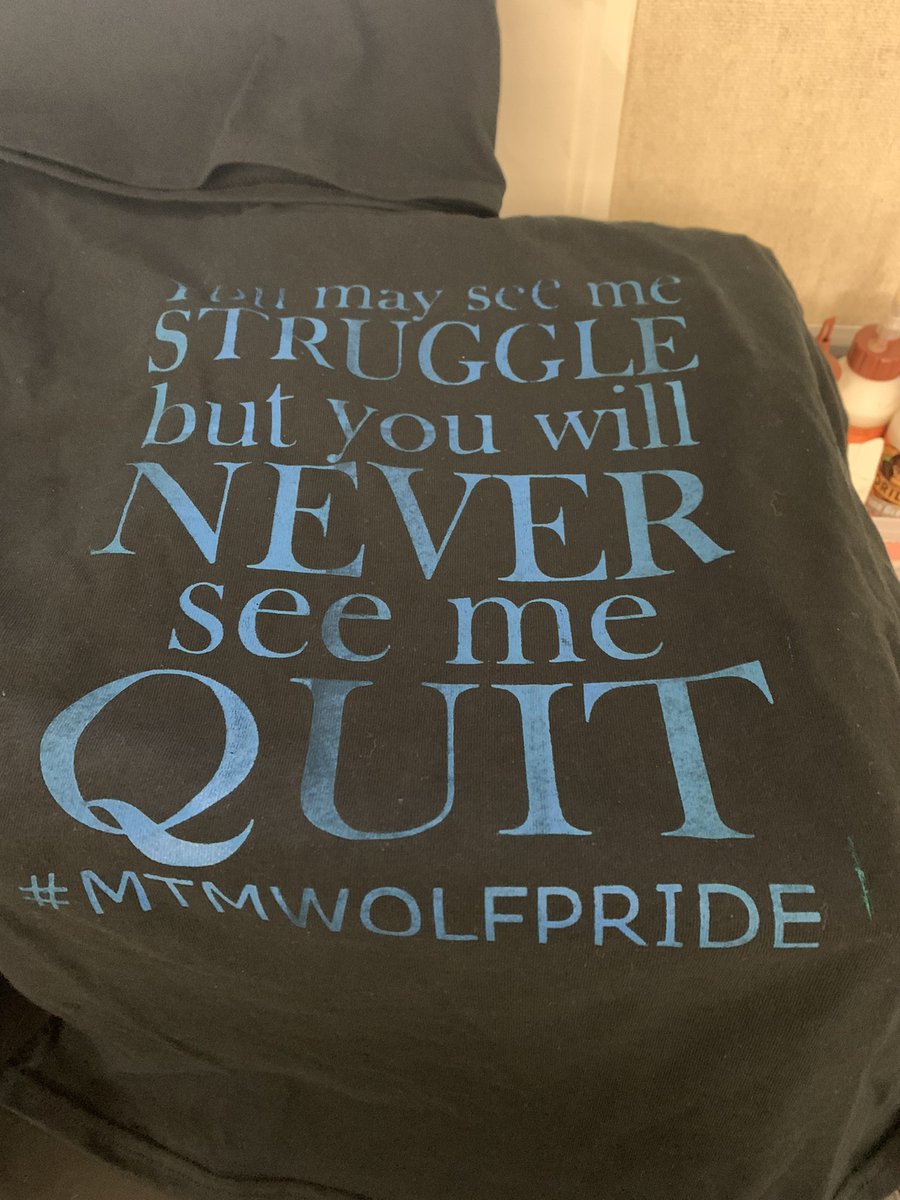 MTM Students learning how to screen print, and every time we lifted the screen there were shrieks of excitement. <a href="/sdschools/">San Diego Unified</a> #mtmwolfpride #Neverquit