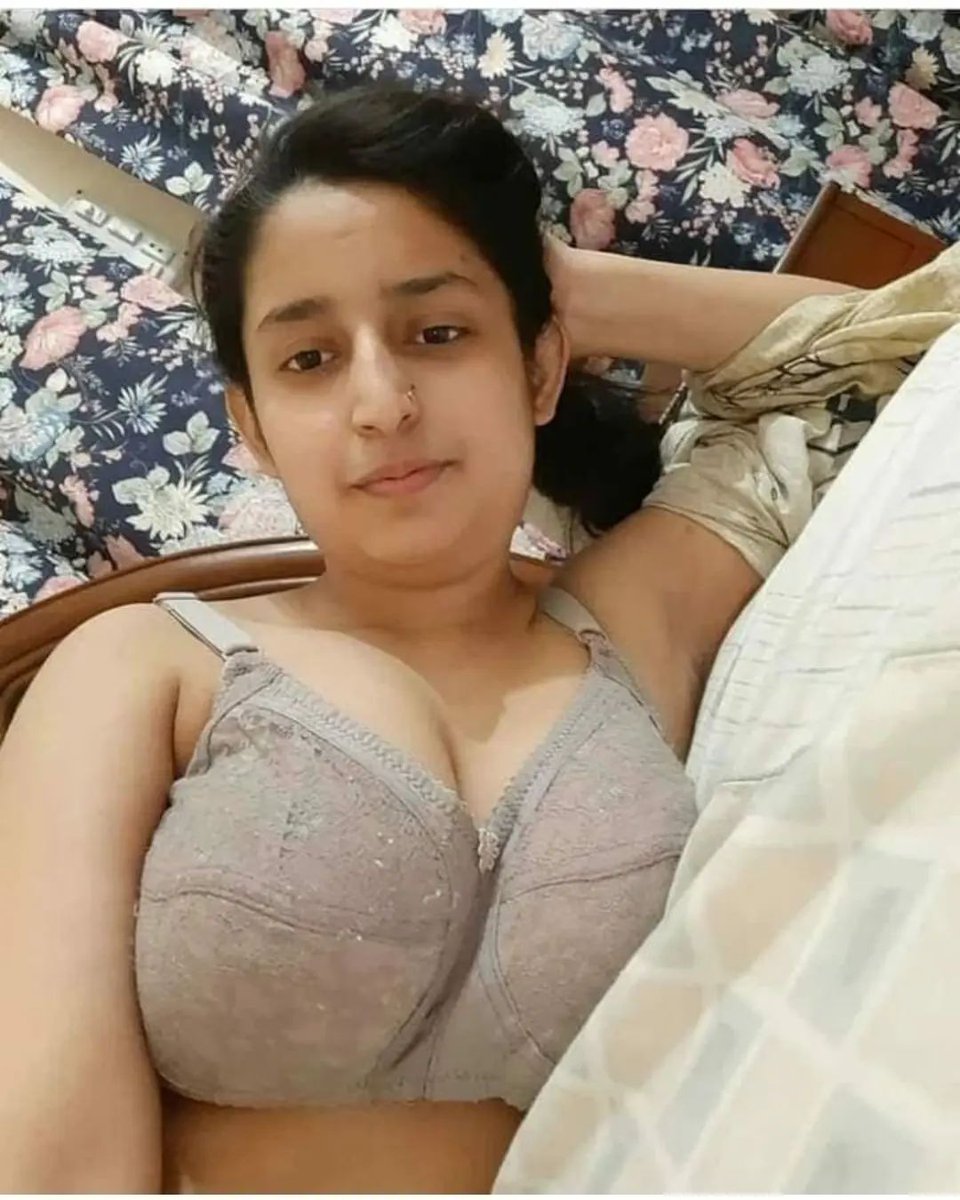 ritu_malik_22's tweet photo. Good morning Friends 💕💕 https://t.co/4TbcXBnzXI
