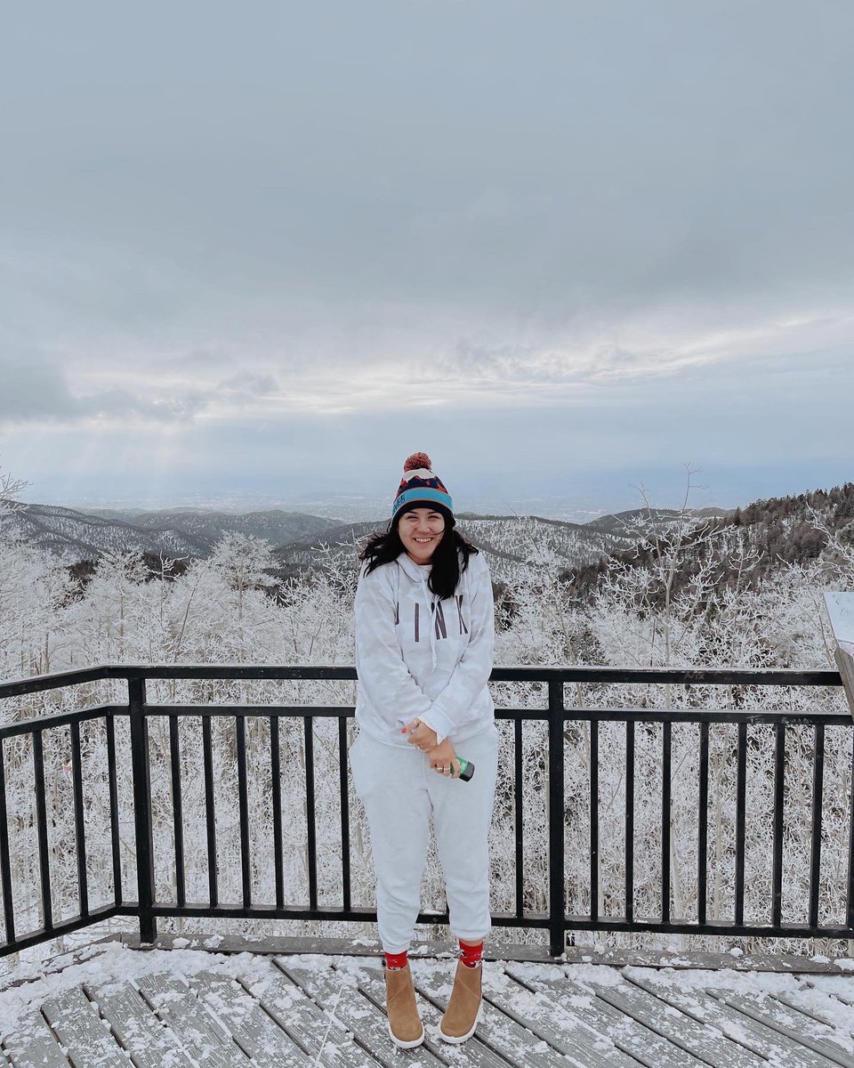 jasssycat's tweet photo. UPDATE //
Went to New Mexico
Cried on a mountain
Can’t snowboard
Picked the venue where I will marry the love of my life ❤️💍✨ https://t.co/bISBjIMGwV