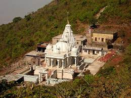 SolarisePravesh's tweet photo. It’s an absolute shame that malpractices like eating meat and wearing shoes are being done at a
place of worship. This shall not be tolerated by anyone who truly believes in non-violence.
Save Shikharji 

#बचाओ_पवित्र_तीर्थ_शिखरजी https://t.co/by63v5gBkh