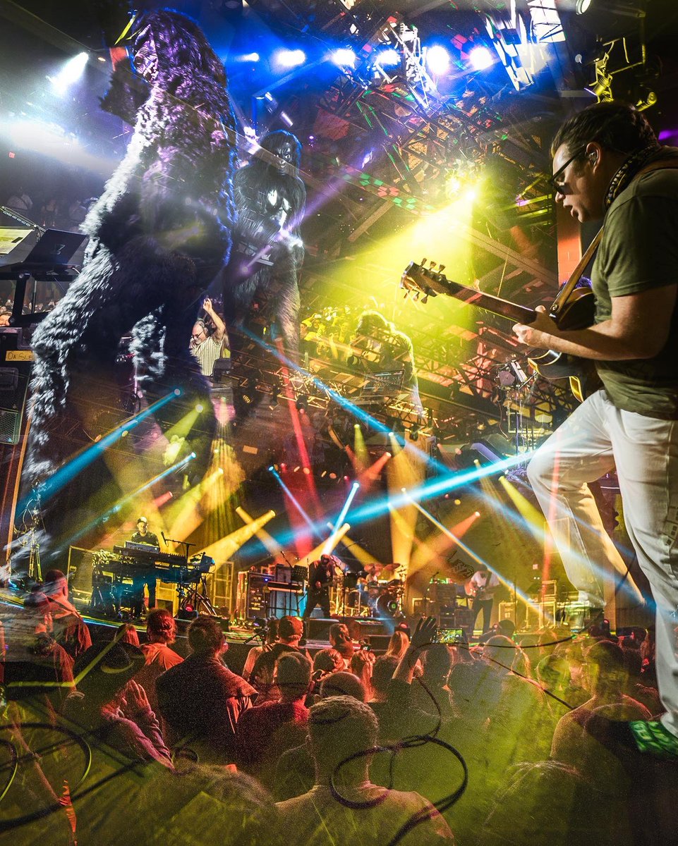 evolution of man -&gt; history of the biscuits part 2 <a href="/Marc_Brownstein/">🫧 DJ Brownie</a> <a href="/BarberShreds/">Baba G</a> <a href="/aronmagner/">aronmagner - used to have a blue check</a>