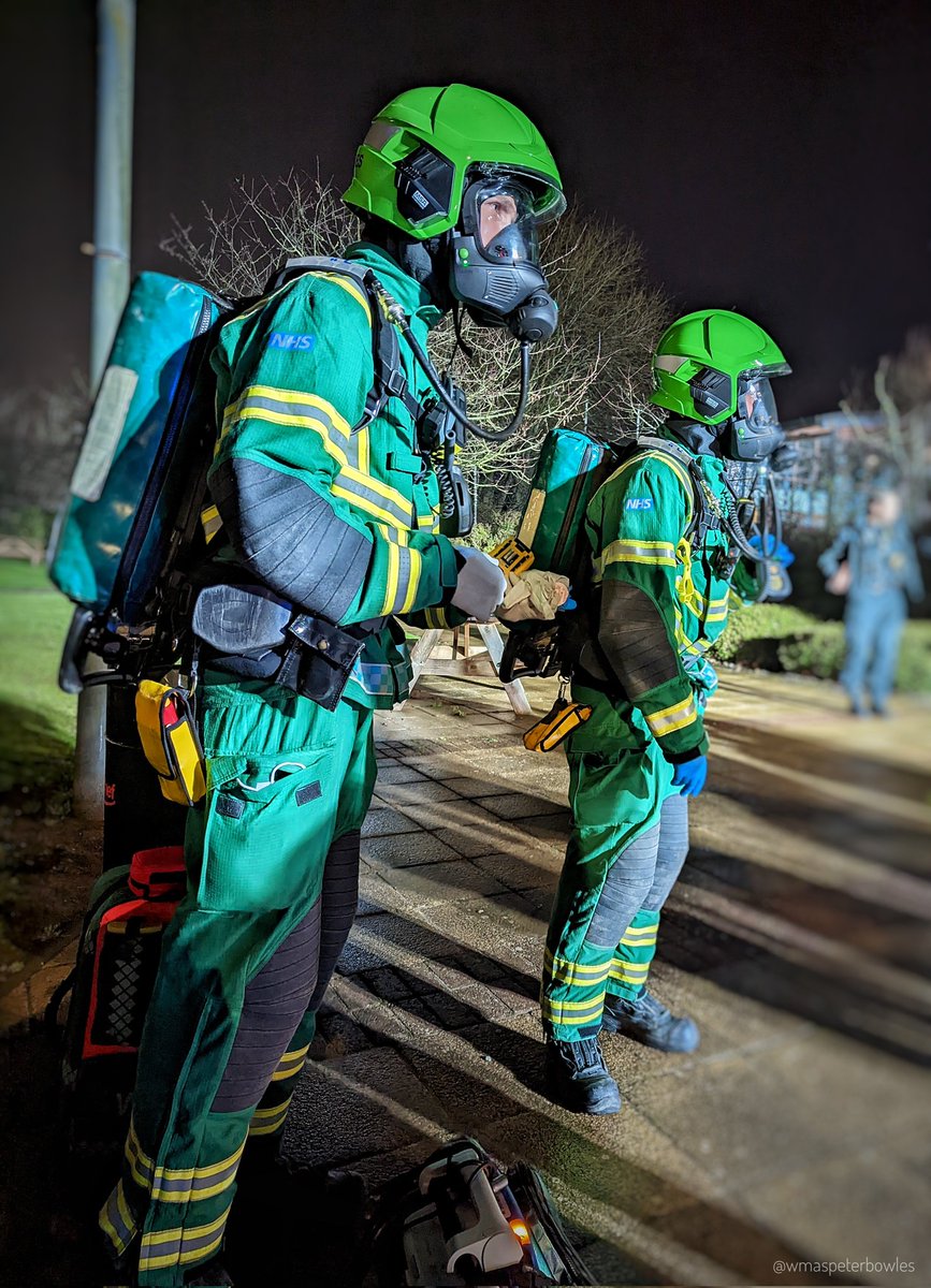 RT @wmaspeterbowles: Busy night on the RRV -  five @OFFICIALWMAS 999s including a paediatric fall and an obstetrics case
 
Attended a fire with the team - thankfully no patients 

Also attended an incident where @WMASHART deployed in breathing apparatus … https://t.co/VZsQLdghqY