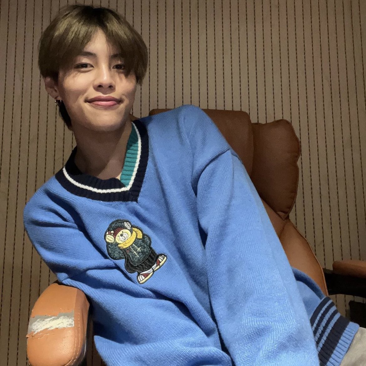 pixienoa's tweet photo. noa in blue is so beautiful 💙💙
#NOA #T1419NOA #T1419 #T82 
#노아 https://t.co/BaagPYIbm8