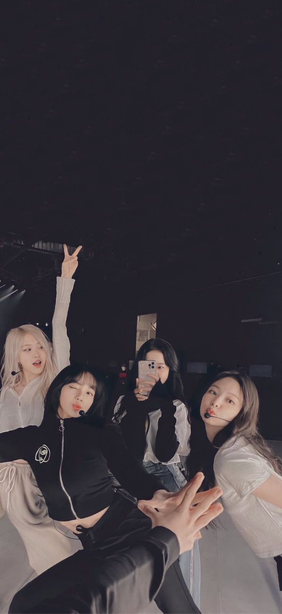 Heyyy YG , When did Blackpink comeback? <a href="/ygent_official/">YG FAMILY</a> 
WE WANT BLACKPINK COMEBACK 
BLACKPINK 
#BLACKPINKCOMEBACKNOW
#BLACKPINK
#Rosie 
#JENNIEKIM
#LalisaManoban 
#JISOO