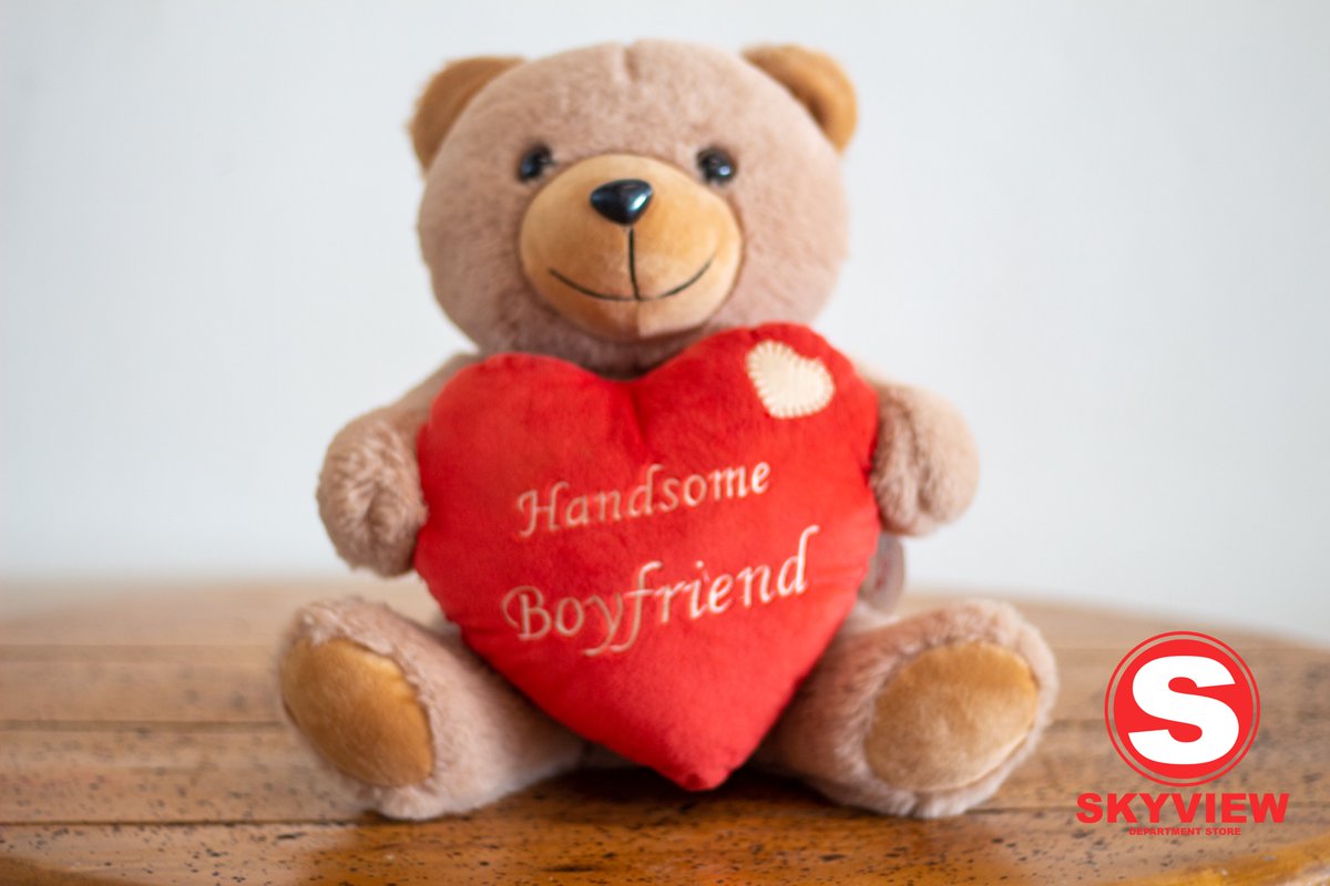 skyviewhub's tweet photo. WE LOVE, LOVE 💕🧸

Red I Love YOU Teddy - MK9,950
The Rest - MK1,950

Show someone some love today with this simple gesture. #ExclusivelyAtSkyview. 

Location 📍: Area 49, Lilongwe
Off Kaunda Road, right next to Good Hope Hospital 
Contact ☎️: +265 993 66 79 46 https://t.co/CrAqv2SLz4