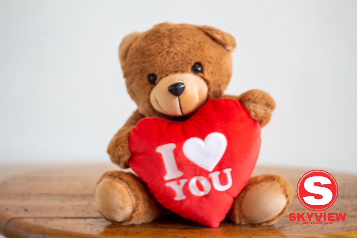 skyviewhub's tweet photo. WE LOVE, LOVE 💕🧸

Red I Love YOU Teddy - MK9,950
The Rest - MK1,950

Show someone some love today with this simple gesture. #ExclusivelyAtSkyview. 

Location 📍: Area 49, Lilongwe
Off Kaunda Road, right next to Good Hope Hospital 
Contact ☎️: +265 993 66 79 46 https://t.co/CrAqv2SLz4
