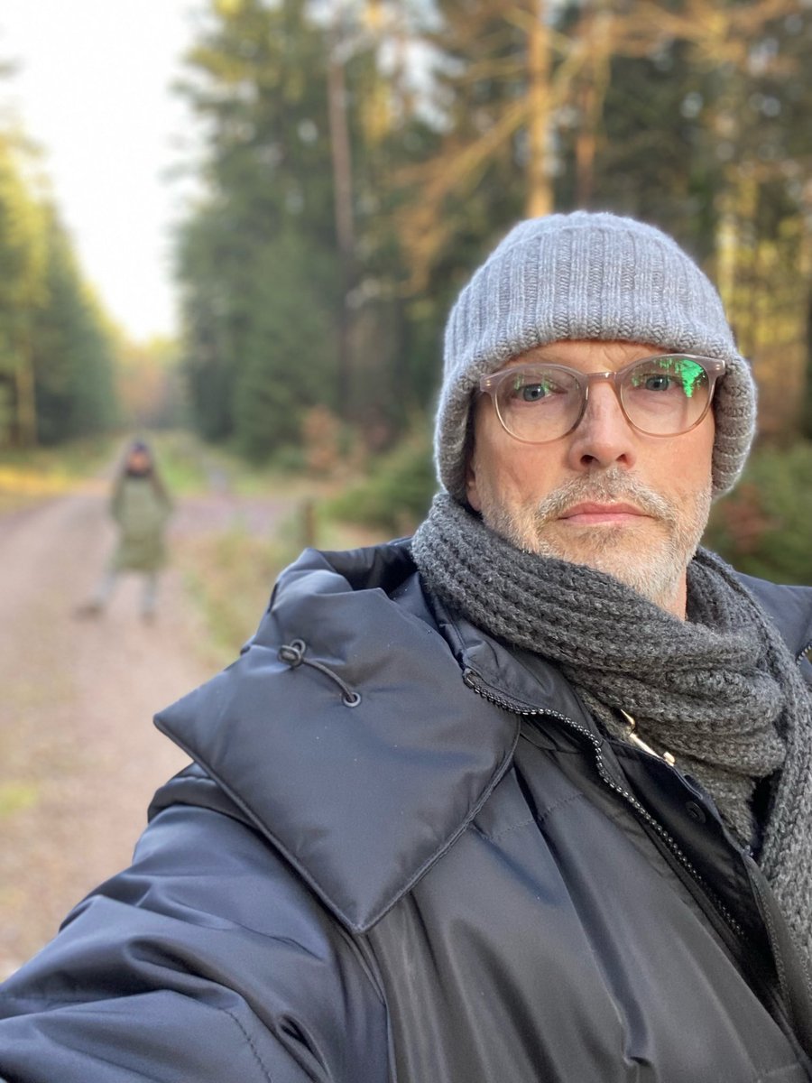 Moin! ⚓️
#SommerImWinter schafft man sich mit Waldspaziergängen. 😉
Genug grau langsam, oder?
#Waldliebe
/rmm