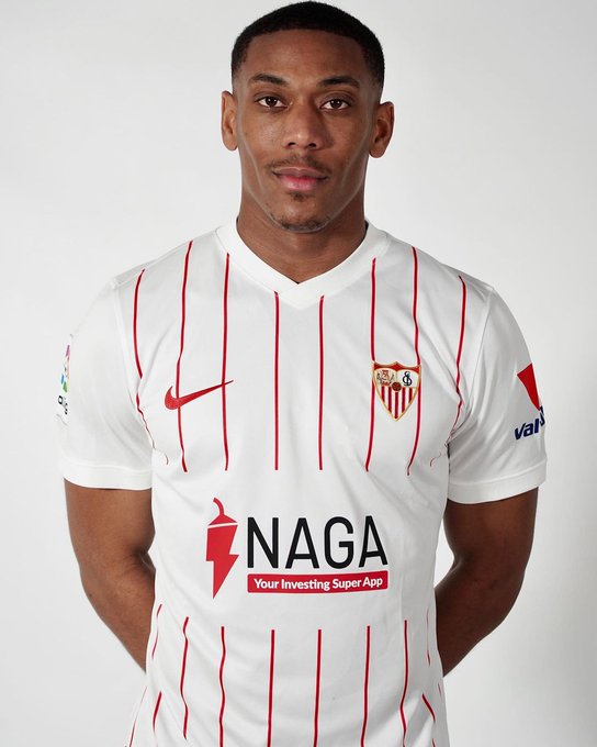 FJ--iLBWQAI8hYL?format=jpg&name=small