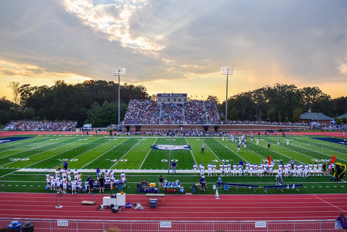 kcspilly's tweet photo. Thankful to receive an offer from Berry College to play football at the next level! @ColinDuling @BerryFootball @BCCoachK @SunlakeTrack @CoachTBurdick @SLHSFBNextLevel https://t.co/MHAqzcVIEW