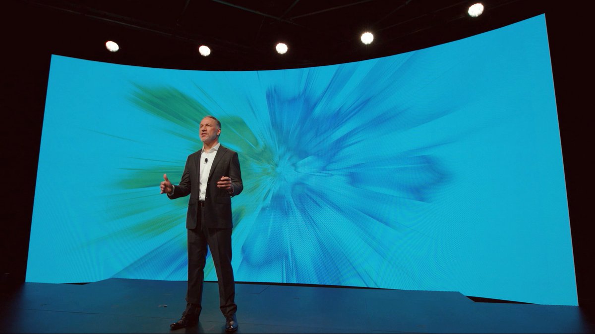 Chris_W_Huff's tweet photo. This morning at #KofaxGKO2022 I shared our go-forward vision for @Kofax as we continue to strengthen our intelligent automation portfolio and ecosystem. 2022 presents a great opportunity… it’s #GameOn! https://t.co/0Rcqjn56yX