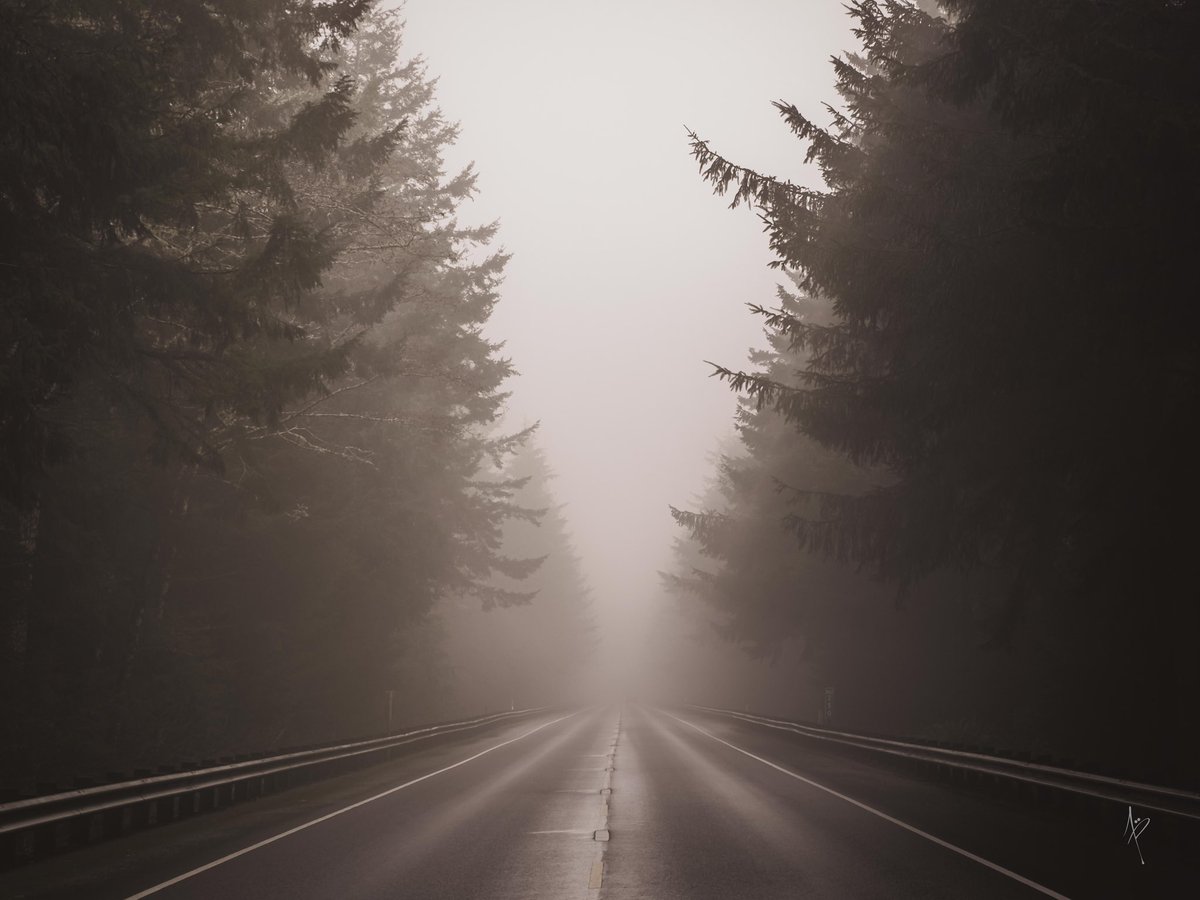 __TiFFiANY__'s tweet photo. @0xDavila Passion photographer living in OK. (Shot is from HWY 101 on the Oregon coast) #ishootfuji https://t.co/FelLK8xxRn