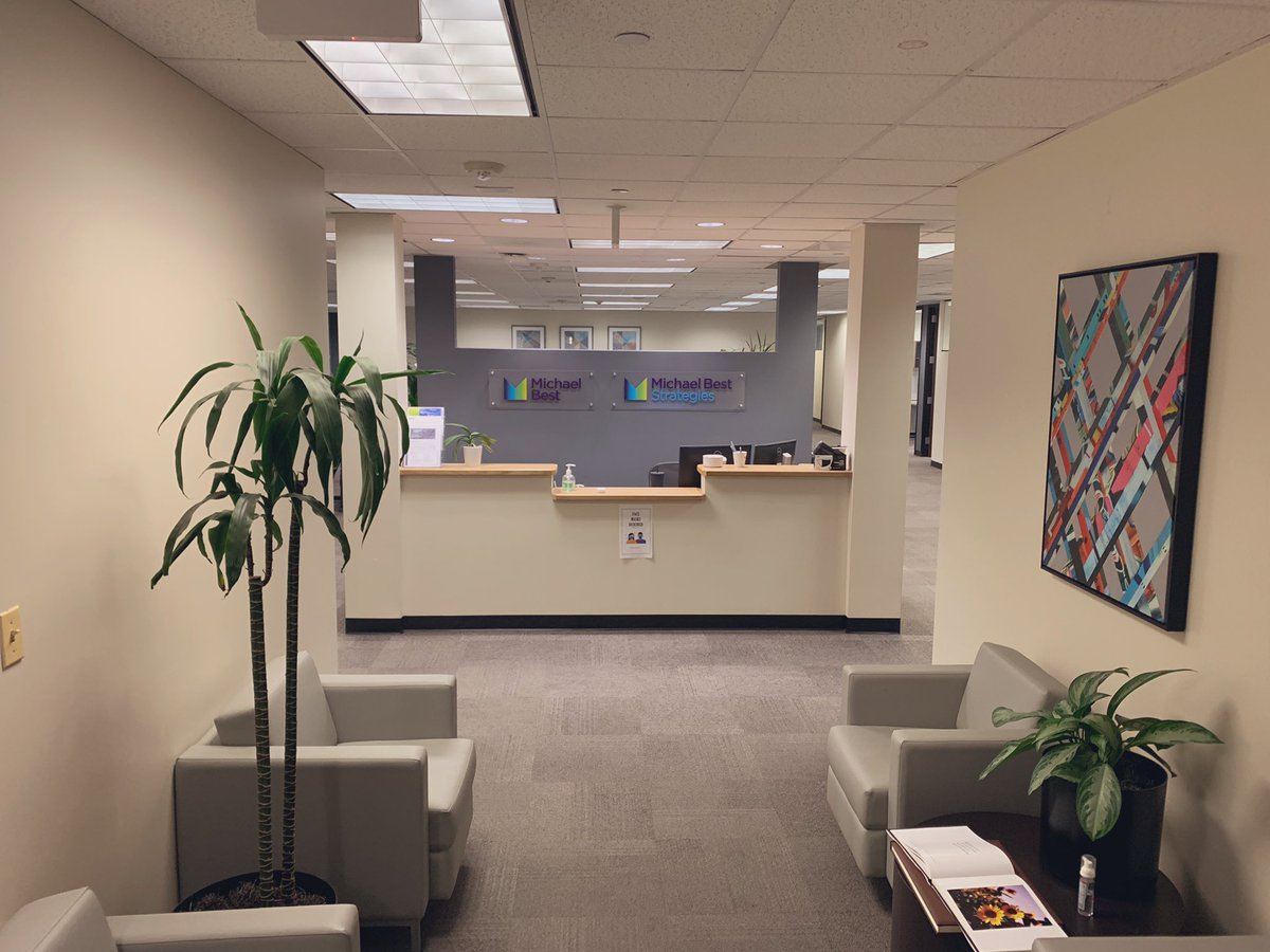 Inches of fresh snow and warm hospitality greeting us this afternoon at <a href="/MichaelBestLaw/">Michael Best</a> Denver! <a href="/james_r_forrest/">James Forrest</a>