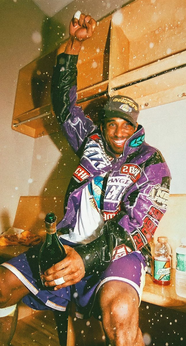 StorieASpicchi's tweet photo. 26 gennaio. 
Non sarai mai più una data qualsiasi.
Ciao Kobe.
#otnba https://t.co/SEblVaL99B