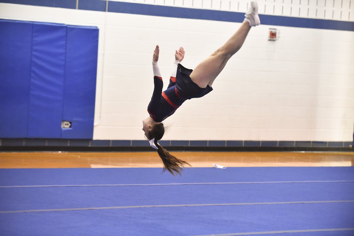 Happy Tumble Tuesday!! Featuring Junior Sarah Firestone hitting a perfect layout body position. 🦁 Photo Credit: CJ Zimmerman