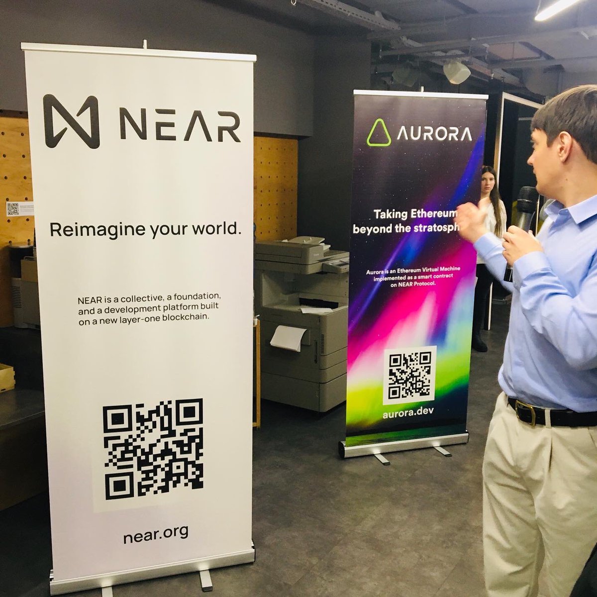 OffKyiv's tweet image. about our partners:
@auroraisnear is an Ethereum virtual machine built on the NEAR protocol. Aurora has developed a Rainbow Bridge that allows transferring assets between Ethereum, NEAR, and Aurora. 
#offchain