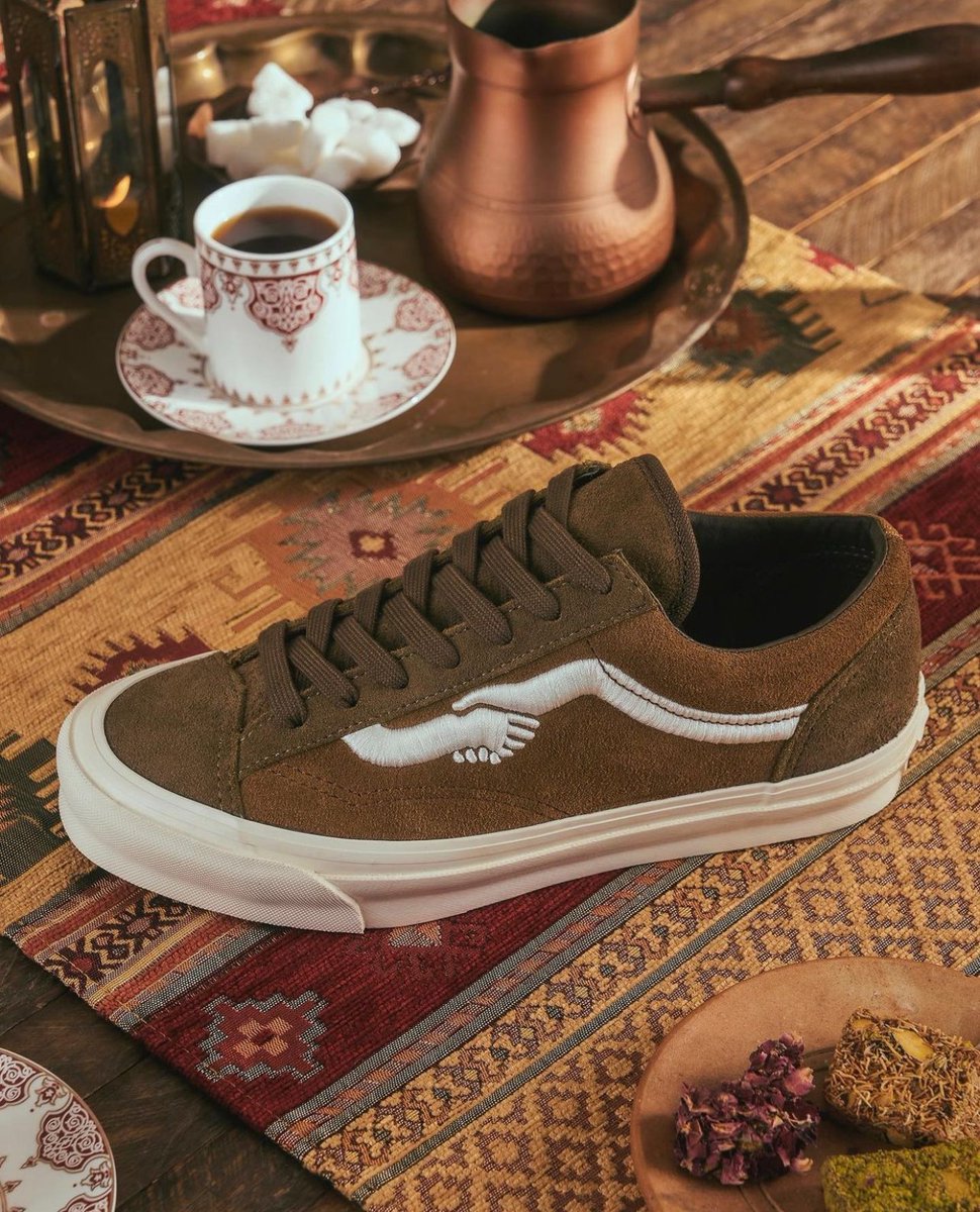 SoleSavy's tweet photo. .@Notre and Vans Vault have a café-inspired collection on the way 🤝

Details: https://t.co/3zbZRhQcvI https://t.co/aH4MNJo3eG