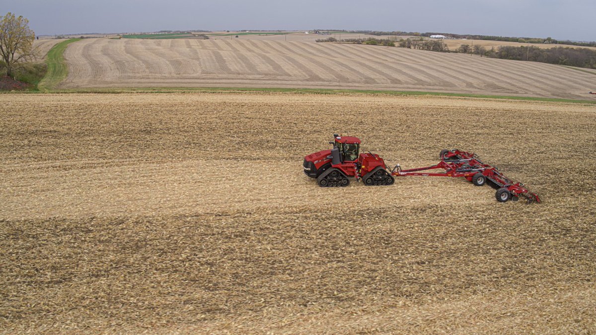 Birkeys's tweet photo. Industry-leading connectivity brings unprecedented efficiency to your operation with the @Case_IH Steiger, all year long. #farming365 #SteigerStrong #birkeys #birkeysfarmstore https://t.co/rxjBWTBaNO