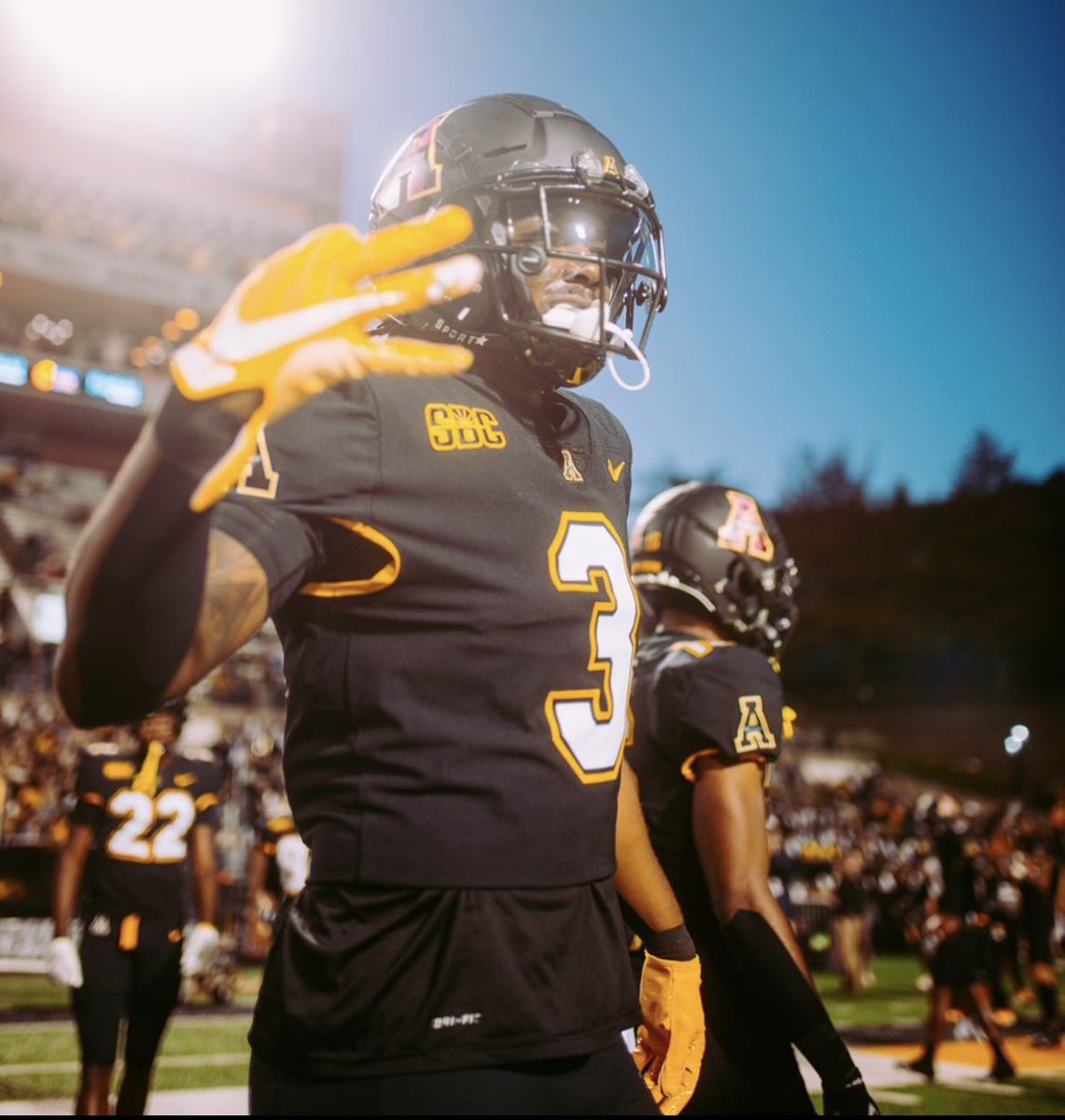 TheMazeoBennett's tweet photo. #AGTG WHAT A DAY
BLESSED TO RECEIVE A(N) OFFER FROM THE APPALACHIAN STATE UNIVERSITY 🏔
#goapp @GregPort17 @train0187 https://t.co/COgXOGELps