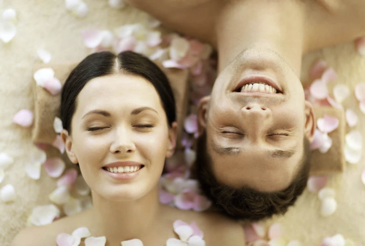 SpaXpn's tweet photo. We stand proud as an industry leader for Couples Massage services in the New York area. Give us a call or come by our location at 265 W 37th Street, Suite #310 today! #CouplesMassage https://t.co/EFjyu0JxMY https://t.co/r3flO9o8K1