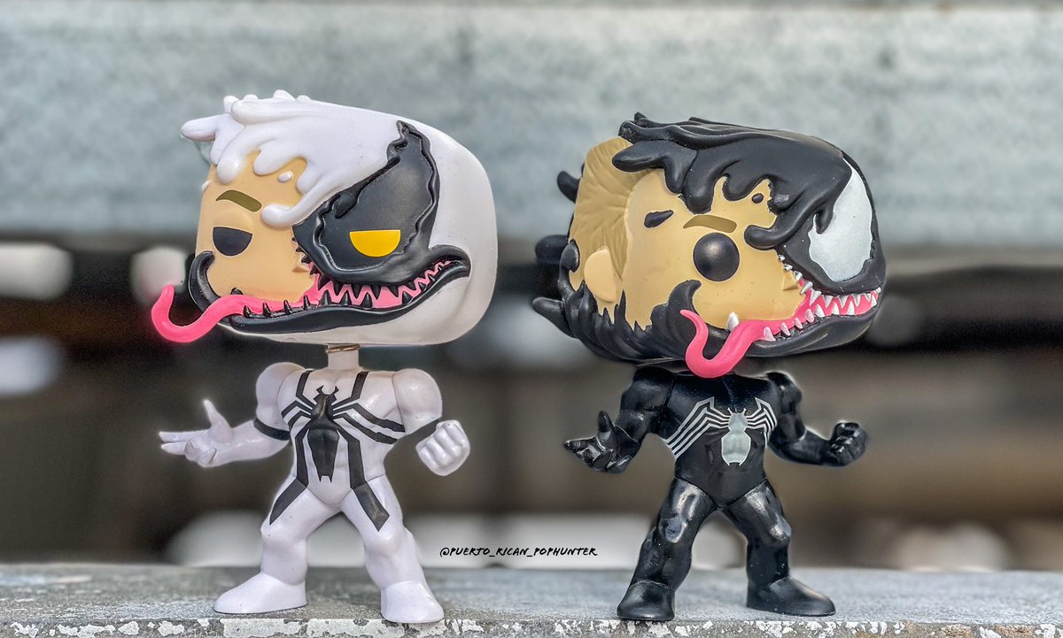 Day 2 of @originalfunko #funkophotoadaychallenge Opposite Day 📸 #oppositeday #poptwinstuesday #wearevenom #venom #antivenom #boxlunchexclusive #funkophoto #funkophotoaday 
#myfunkostory #funaticofthemonth #fotw