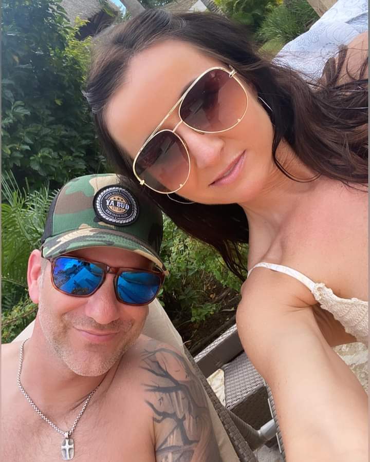 CampbellsCorral's tweet photo. Mindy & @craigcampbelltv
enjoying the sunshine ☀️
in Punta Canta in Dominican Republic! 🏝️ It’s officially that time of year – time to plan your next vacation, 🌴 because TODAY is #NationalPlanforVacationDay!
@teamcocktail #teamcocktail 🍹 https://t.co/RInyIcwAP3