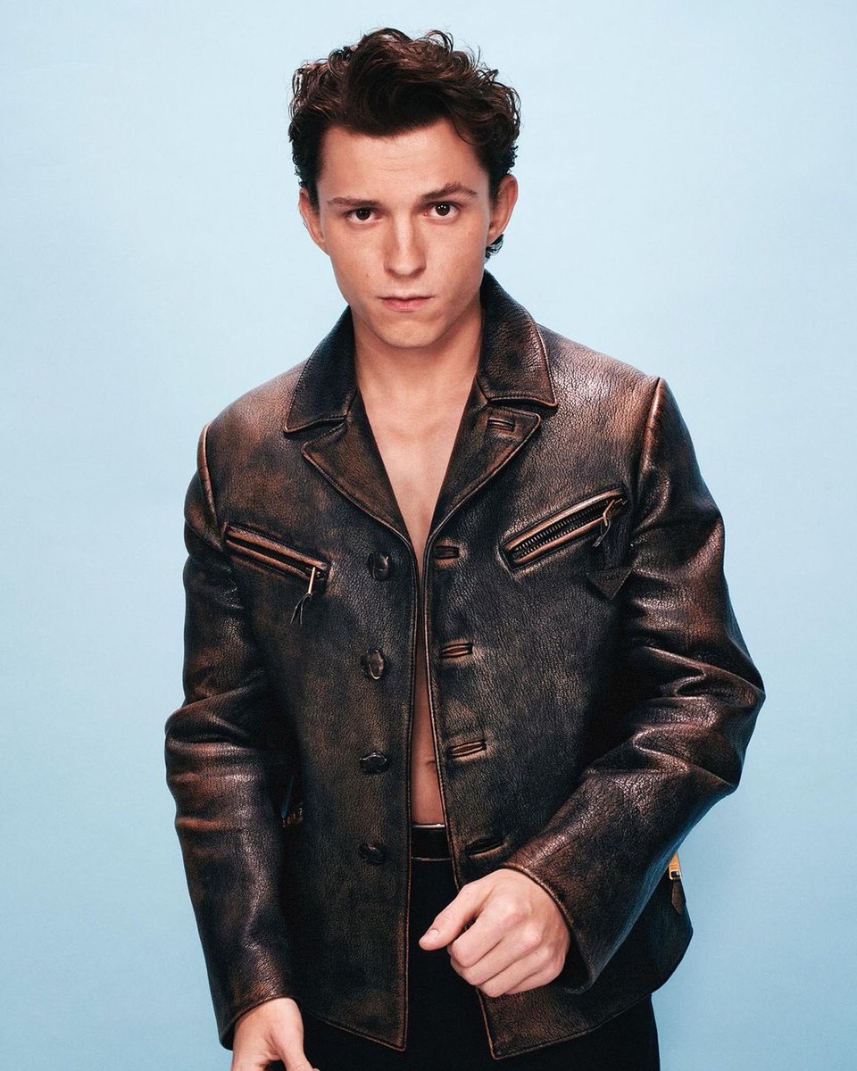 Celeb_Sexual's tweet photo. #TomHolland https://t.co/vEginx4TlI