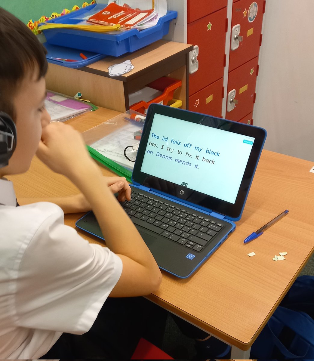 CedarbankSchool's tweet photo. Our successful learners engaged in their IDL lessons. Well done 2A! #IDLCloud #literacy @LoveWestLothian https://t.co/yv6cQZeHjL