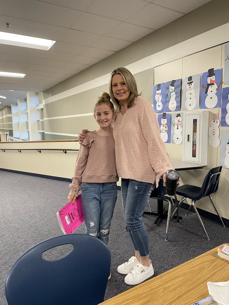 Great minds think alike! Loving our fourth graders!!!! <a href="/EddinsElem/">Eddins Elementary</a> <a href="/sjurovic4/">Sheryl Jurovic</a>