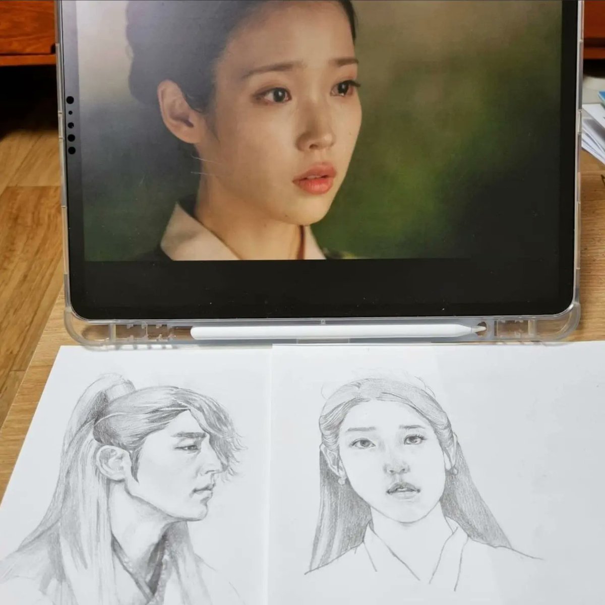 mracanis's tweet photo. Wangsohaesoo couple โค
I would like the sketch of the couple in the foreground because it really deserves it ๐๐จ... it is very beautiful but this is how the artist presents it ...
from @bm_tattoo_
#์ด์ค๊ธฐ #leejoongi #ใคใธใฅใณใฎ
#fanart #iuart https://t.co/eTSiLeJjYA