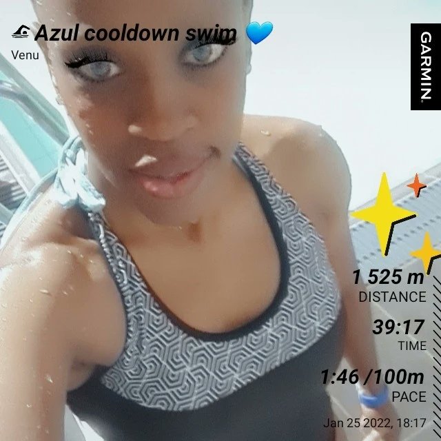 ocrgirl_emjeezy's tweet photo. Decide that you want it more than  you are afraid of it. 
🧜🏽‍♀️🏊🏽‍♀️🤸🏾‍♀️🚴🏽‍♀️💙🎨🖌
.
.
#swimminggirl
#swimbikerun #swimmingwithTumiSole 
#cyclingwithTumiSole 
#IPaintedMyRide 
#IPaintedMySwim 
#bricktraining 
#TransformationTuesday https://t.co/WmPaIHqOaU