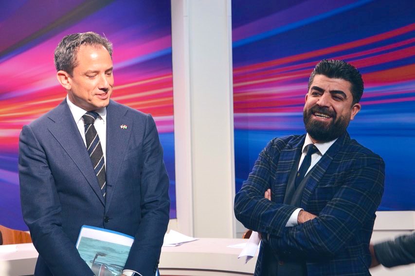 karzanosman's tweet photo. سەردانی ڕۆبەرت پالەدینۆ کونسوڵی گشتی کونسوڵخانەی ئەمریکا بۆ کەناڵی ئێن ئاڕ تی
دەرفەتێک بوو بۆ قسەکردن لەسەر کاری میدیای و ئازادی کاری میدیای لە هەرێمی کوردستان. https://t.co/LtfSIpjAqO