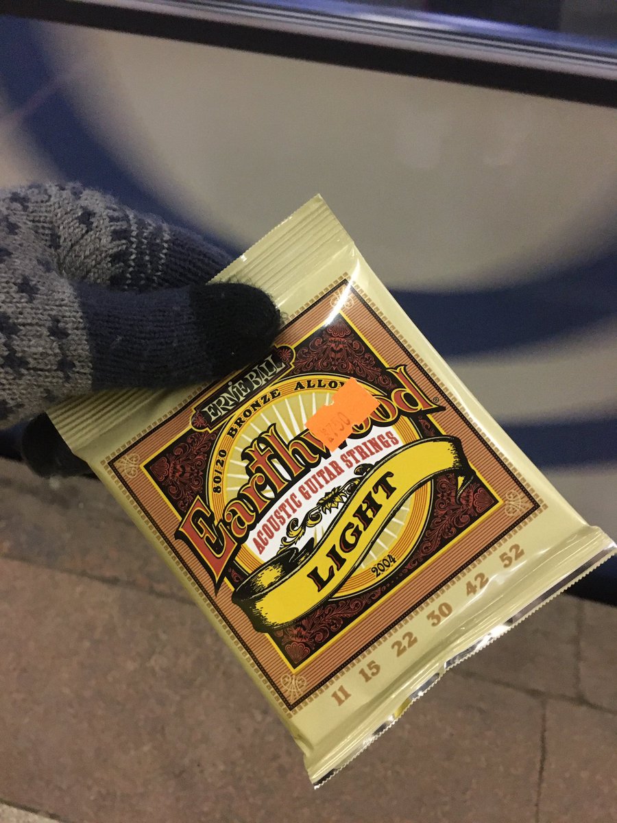 pack_sticker's tweet photo. Медные струны для шестиструнки 👏ура! Наконец то https://t.co/diqyFVzicN