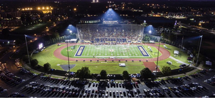 After a great talk with <a href="/Coach_HHarris/">Hunter Harris</a> and <a href="/brady_keeran11/">Brady Keeran</a> , I am excited to announce I have received an offer to play D1 football at Murray State University!💙💛🐎 #shoesup <a href="/CoachDeanHood/">Dean Hood</a> @McCrackenHFC