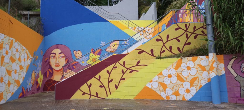 centresenlinia's tweet image. Activitats artístiques a l’@inspalleja: murals, teatre, crèdit de síntesi, dins els Projectes amb Oportunitats d'Èxit Educatiu a Favor de l'Alumnat #POEFA agora.xtec.cat/ies-palleja/li…
#ÈxitEducatiu #Transformacióeducativa