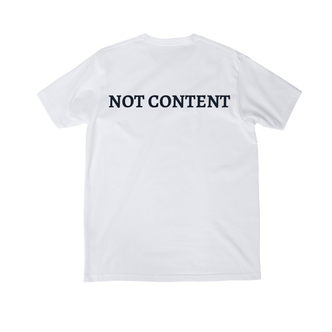 barstoolstore's tweet photo. .@barstoolsports HQ, please pick up your tshirts in the lobby. https://t.co/gwEBwpRScB