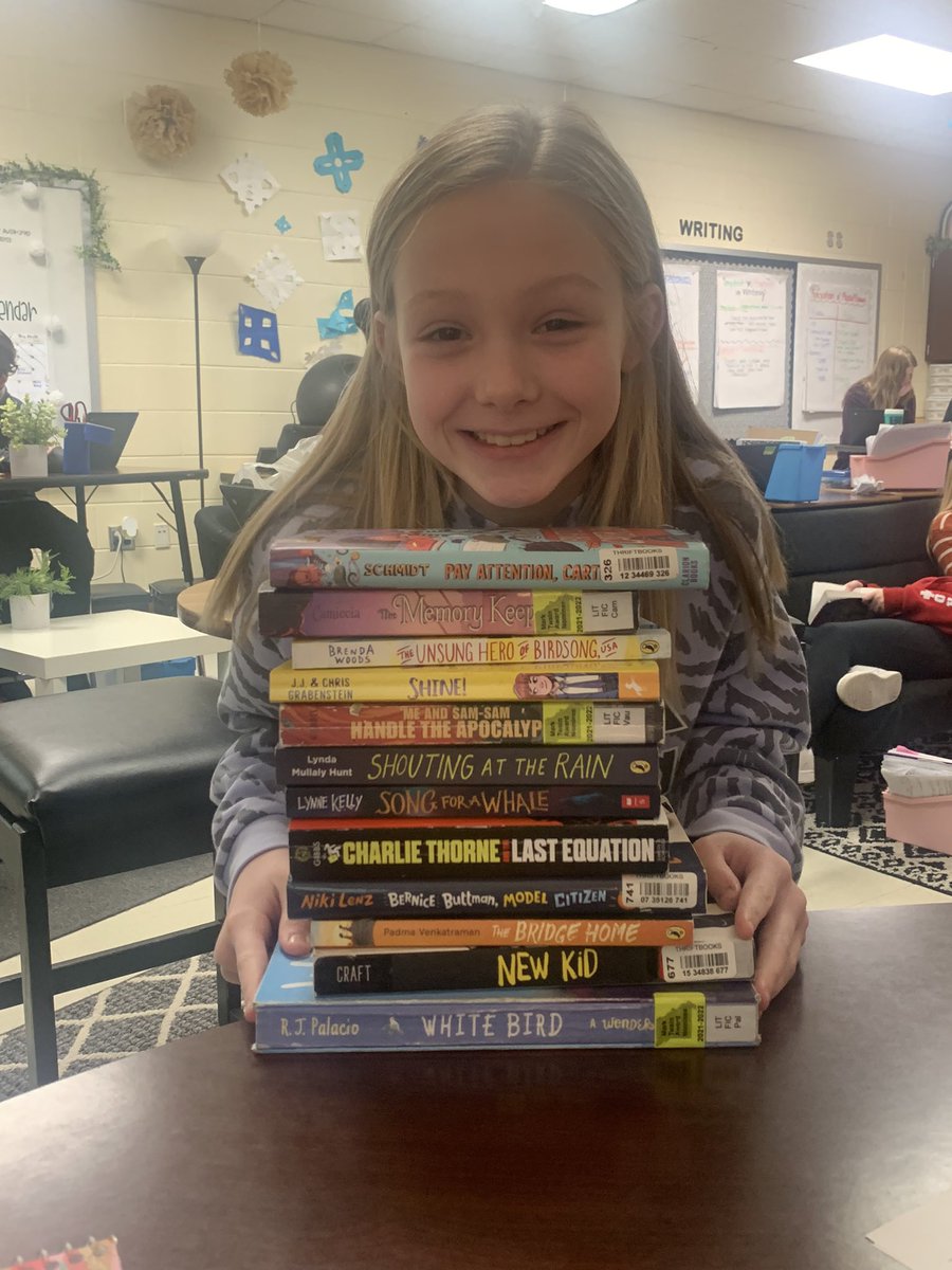 This sweet girl has officially read all 12 Mark Twain Nominee Books for 2021-2022! 🥳❤️
