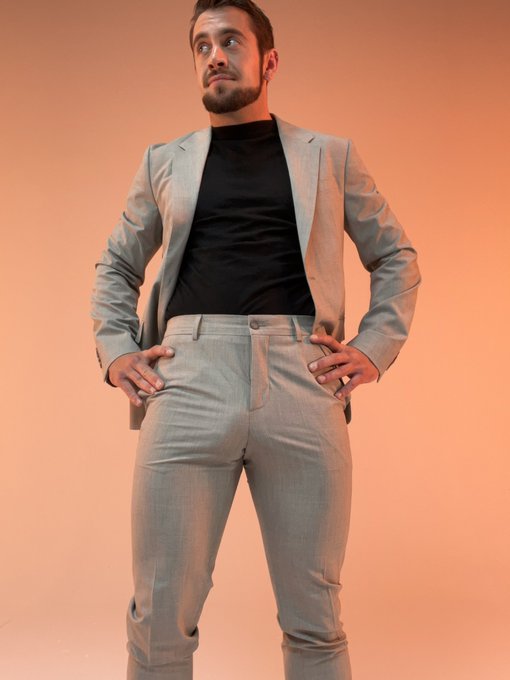 Theres a cucumber in my pocket. But yes im also happy to see you 🍆 https://t.co/6eJZSlf5Hp<a href="/tag/mvsales"class="tags"><span>#mvsales</span></a><a href="/tag/mvgayboys"class="tags"><span>#mvgayboys</span></a>