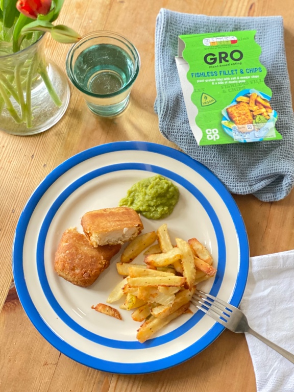 MammaPrada's tweet photo. #ad Embracing Veganuary with some of my favourite meals… wish I’d known it was such an easy switch!  #PlantBased #veganuary @coopuk https://t.co/TiDM7JfKNO