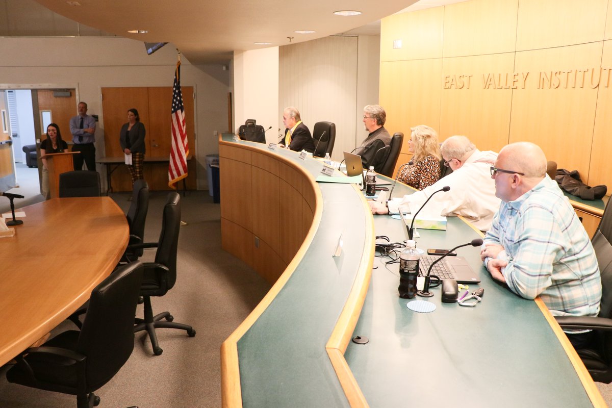 EVITnews's tweet photo. On Jan. 25, EVIT administration & instructors recognized the January Students of the Month at the EVIT Governing Board meeting for their outstanding work in their program as well as going above & beyond what is asked of them. #Achievement #SchoolChoiceWeek #30YearsofChangingLives https://t.co/3iBm0oG39C