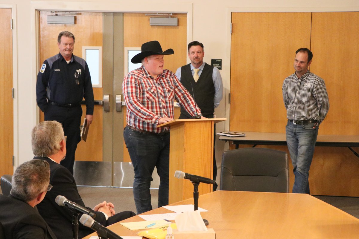 EVITnews's tweet photo. On Jan. 25, EVIT administration & instructors recognized the January Students of the Month at the EVIT Governing Board meeting for their outstanding work in their program as well as going above & beyond what is asked of them. #Achievement #SchoolChoiceWeek #30YearsofChangingLives https://t.co/3iBm0oG39C