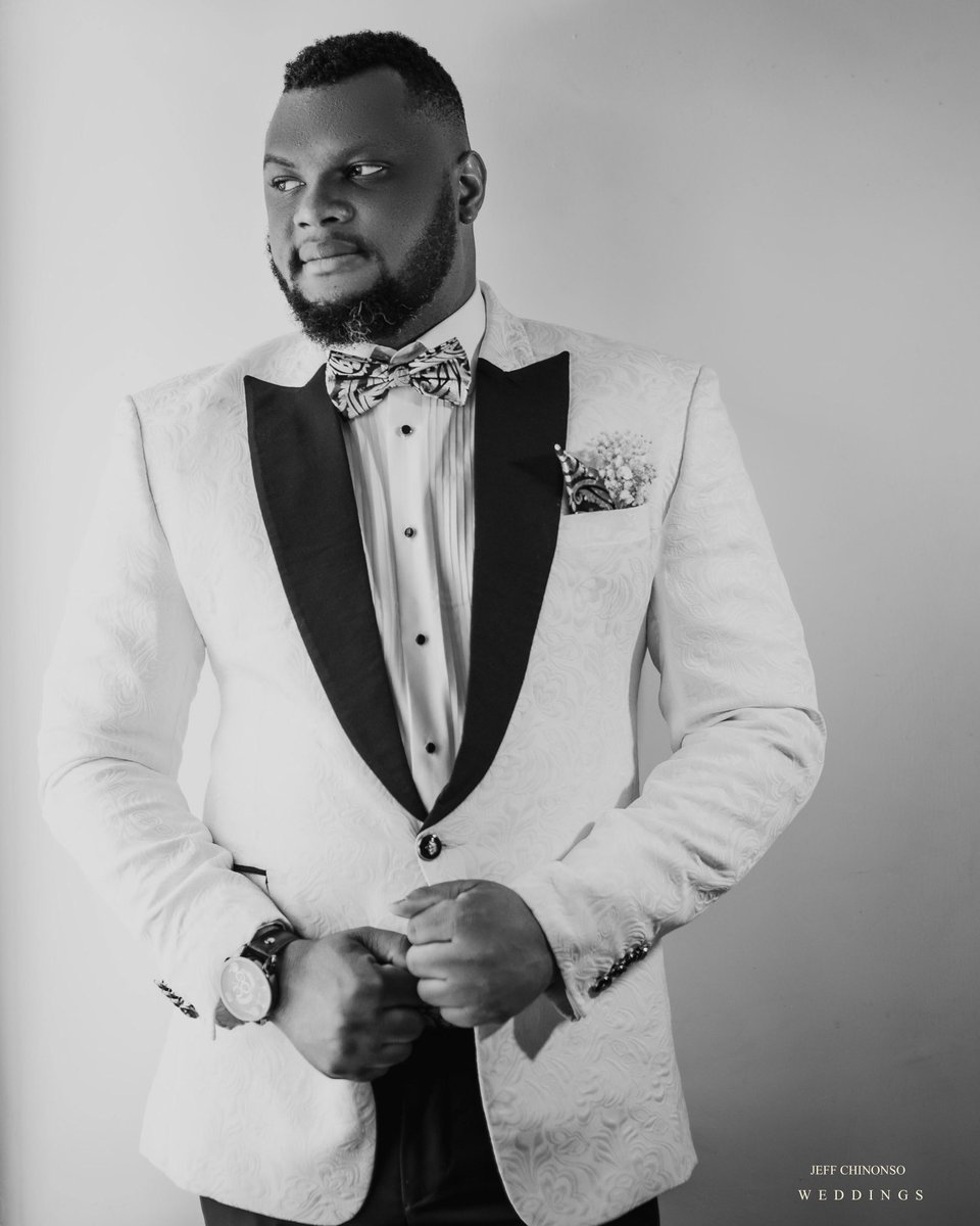 Dezi_experience's tweet photo. Here comes the groom...🤵‍♂️
#weddingseason #weddingphotography https://t.co/8lQjHifGee