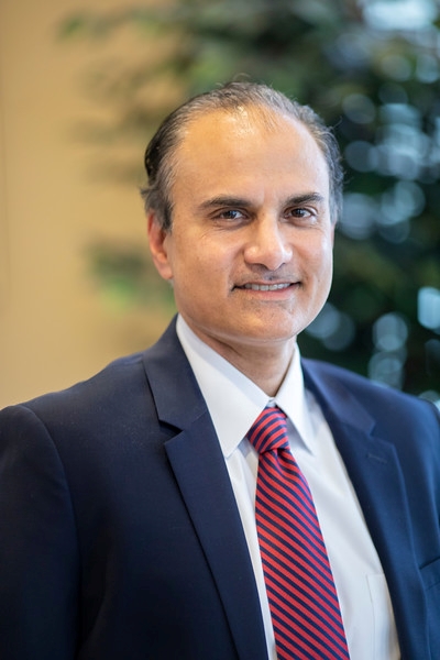 Windsong radiologist, Raja Cheruvu, MD, FACR has been named the new President of Windsong Radiology, succeeding Dr. Thomas Summers. In his role, Dr. Cheruvu will oversee Windsong’s radiology, interventional and vascular services and breast surgery.