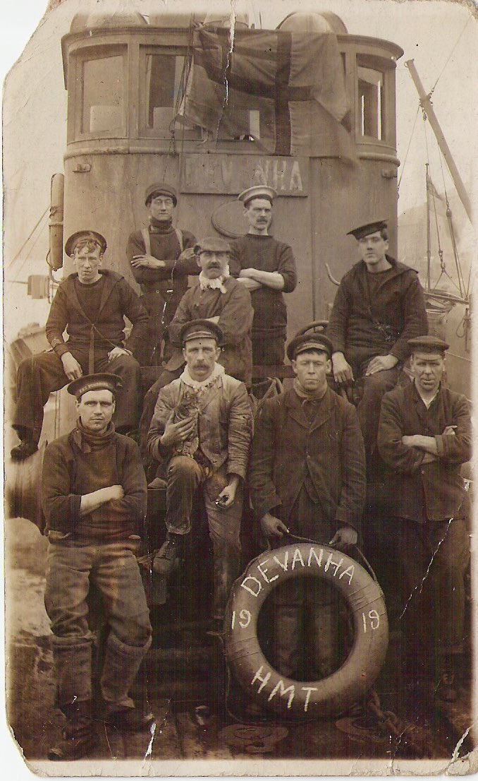 digupancestors's tweet photo. @Dave_Lifelines I only have one old family photo with a cat - but it’s a ship’s cat! #AncestryHour https://t.co/XD77Wuz7jf