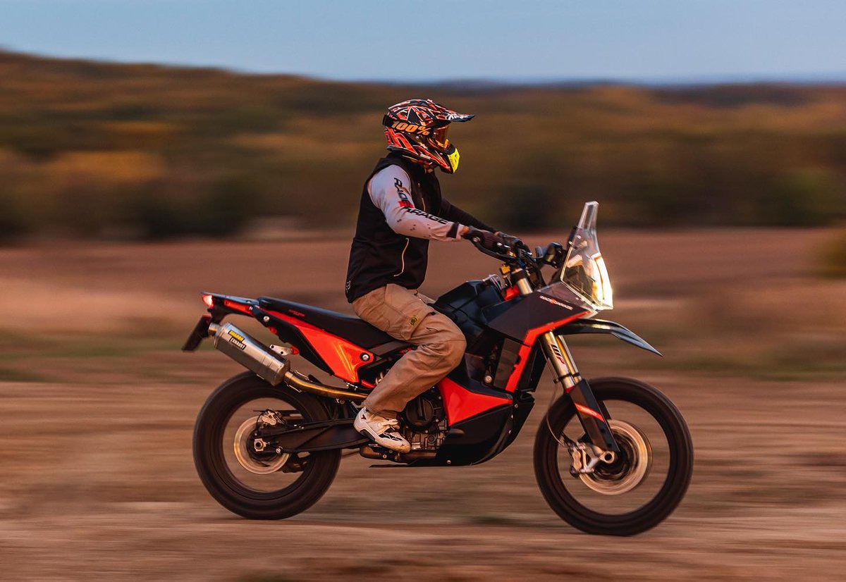 Different KTM 790&amp;890 Adventure
instagram.com/p/CZKlD-BLjmk/