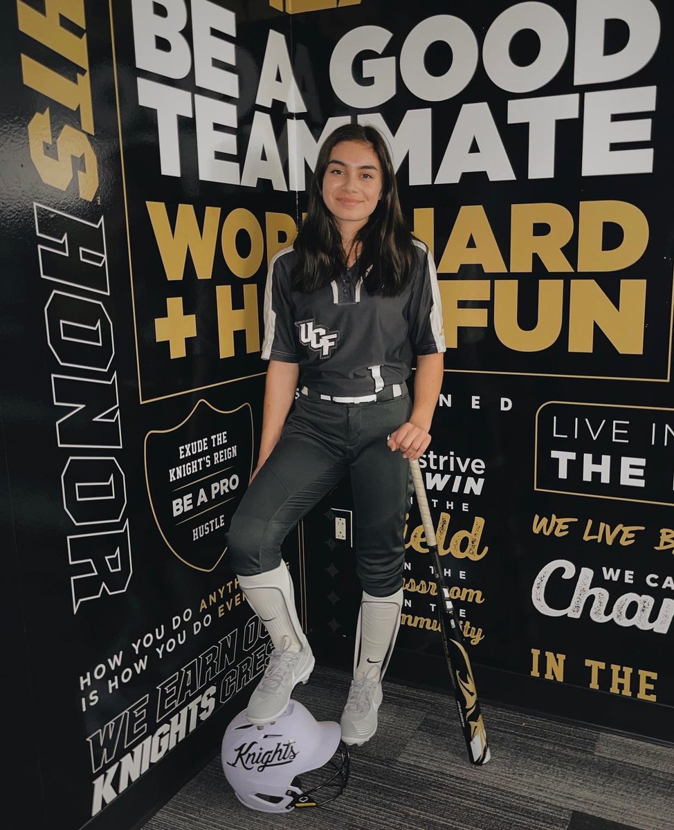 SamanthaAlisa_2's tweet photo. I am so blessed announce my commitment to play Division 1 softball at the University of Central Florida! I want to thank all those who supported me. My coaches, friends, family, and all glory to God! #GoKnights ⚔️💛 https://t.co/r0vhdwrTft