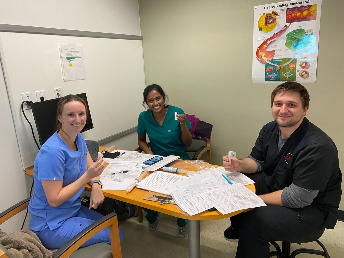 UNTHealth_Pharm's tweet photo. PharmD students in the Advanced Compounding elective are getting their first hands-on experience making lip balm and estrogen creams to learn the basics of making a quality compounded product. 💊
#HSCPharmacyExperience #PharmacyCompounding #PharmDtoBe #studentpharmacist https://t.co/cL9hwSHcRH